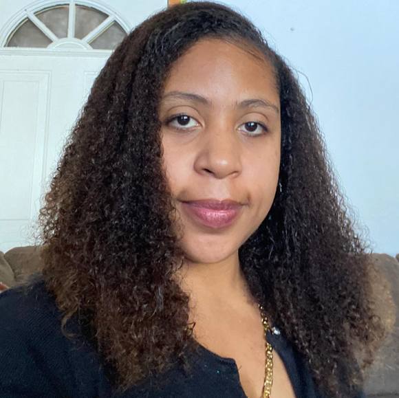 Meet your Posher, Tricia - Picture 1 of 1